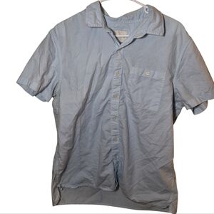 American Eagle Light Blue Oxford Short Sleeve Button Down Shirt - Large
